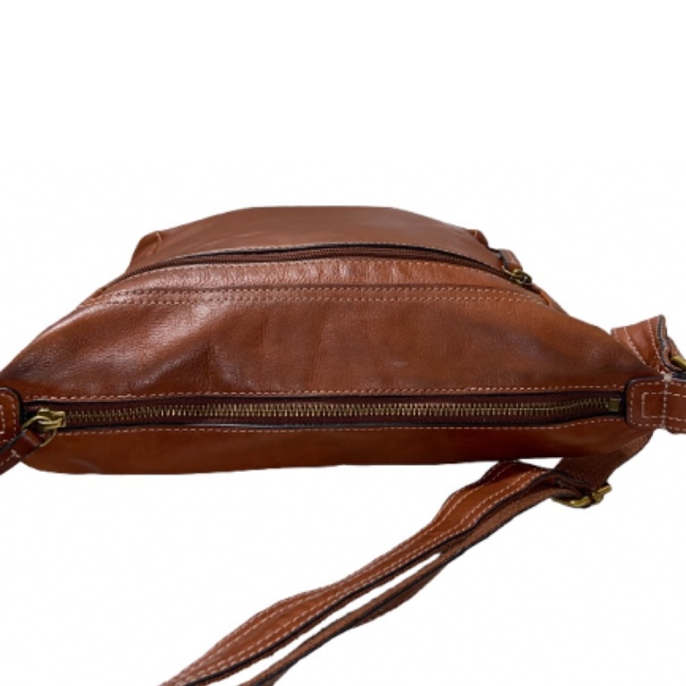 Fossil Women's Cargo Leather Crossbody Purse Handbag minor signs of wear - Picture 4 of 5